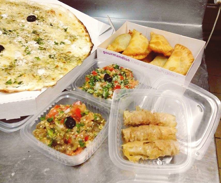 Pizzas ou mezzés, vous pouvez les déguster sur place ou à emporter!